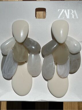 Zara Resin Piece Earrings Ecru 4736/216/712 NWT